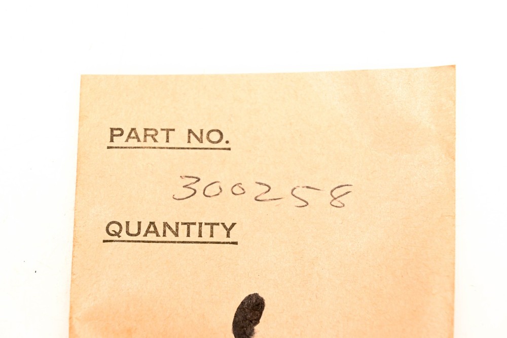 OMC 300258 Screw NOS