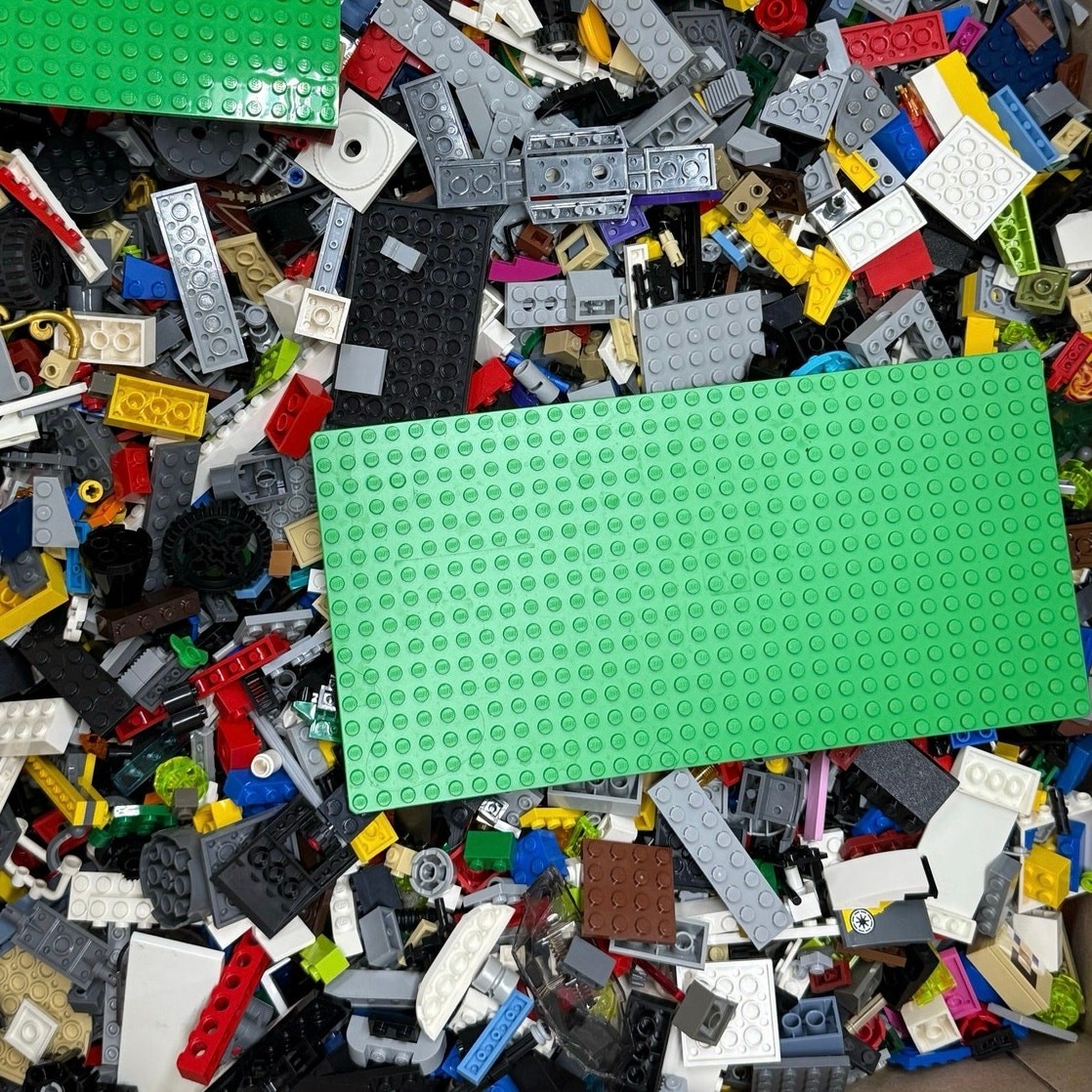 Mixed Lot of 29 lbs of Legos