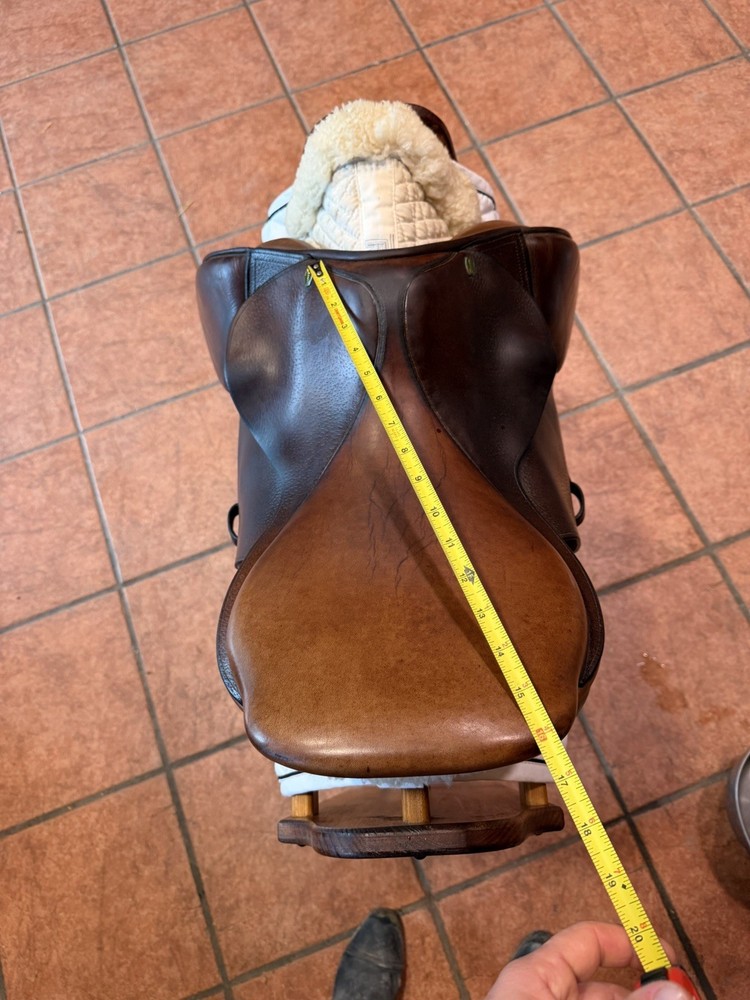 Beval Ltd 16" English Saddle