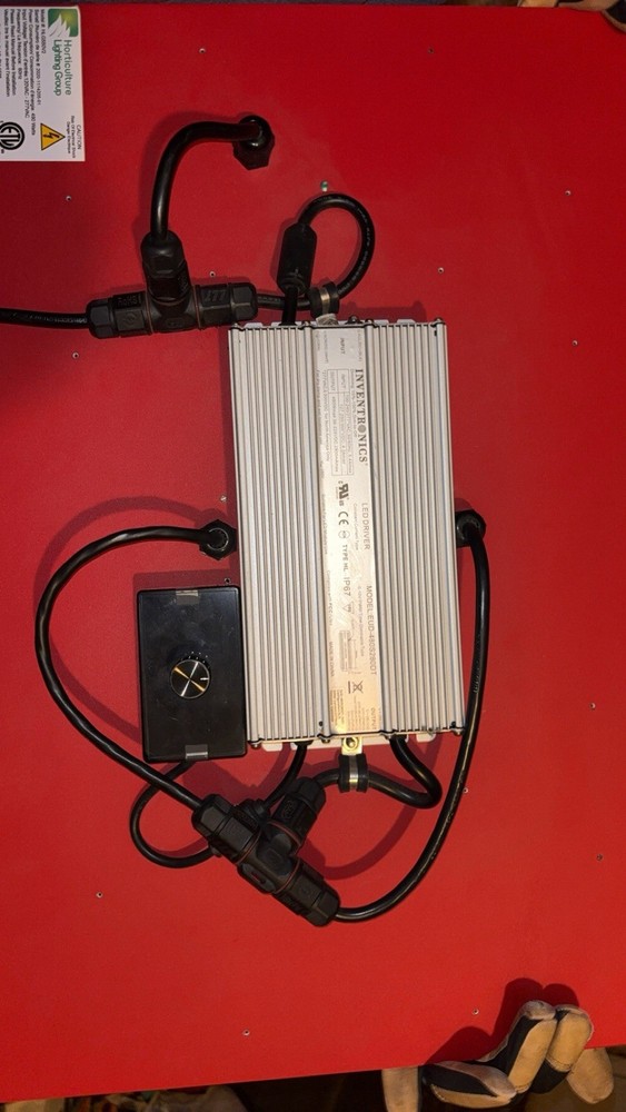 HLG 600 R-Spec LED grow light