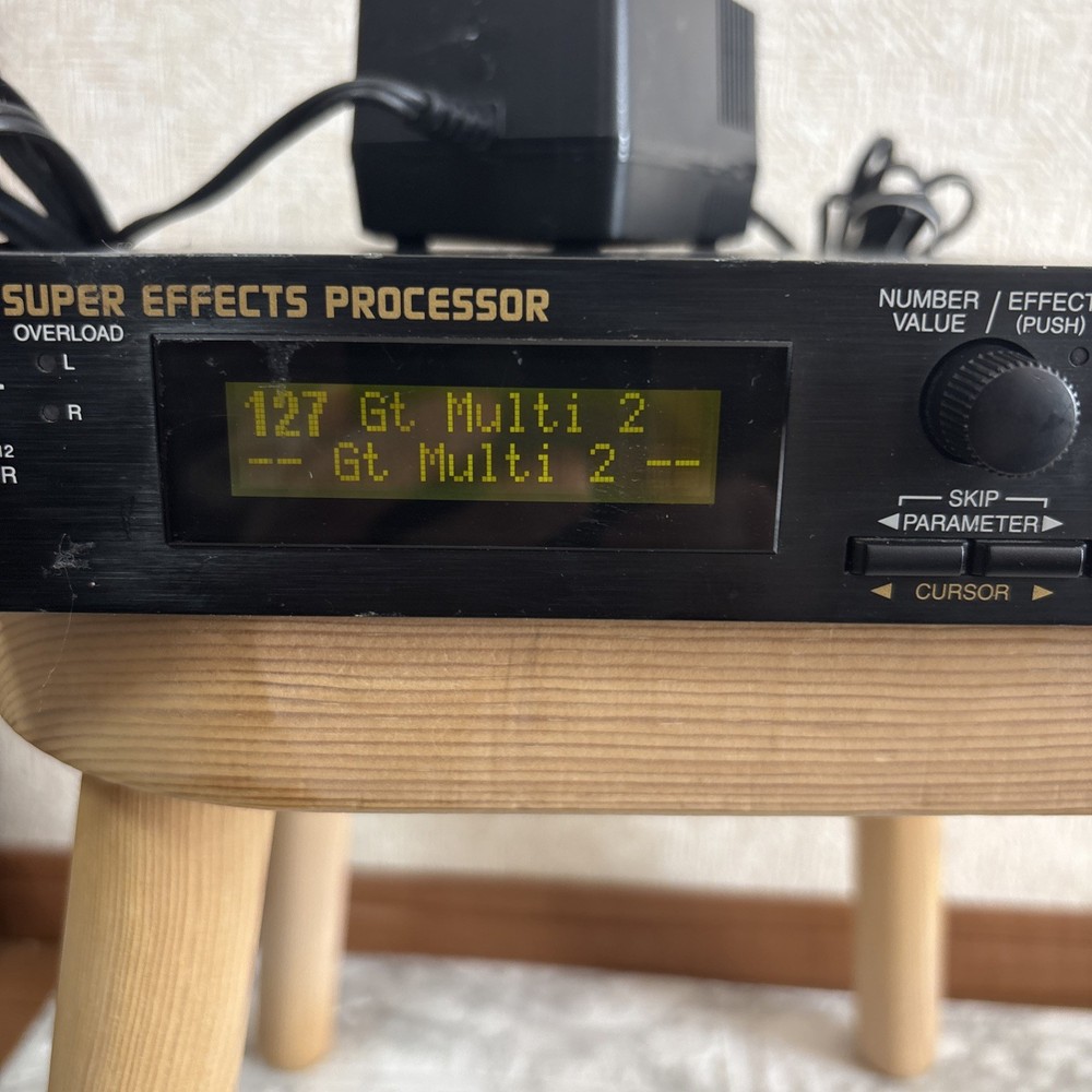 BOSS Pro SE-70 Super Effects Processor 100V