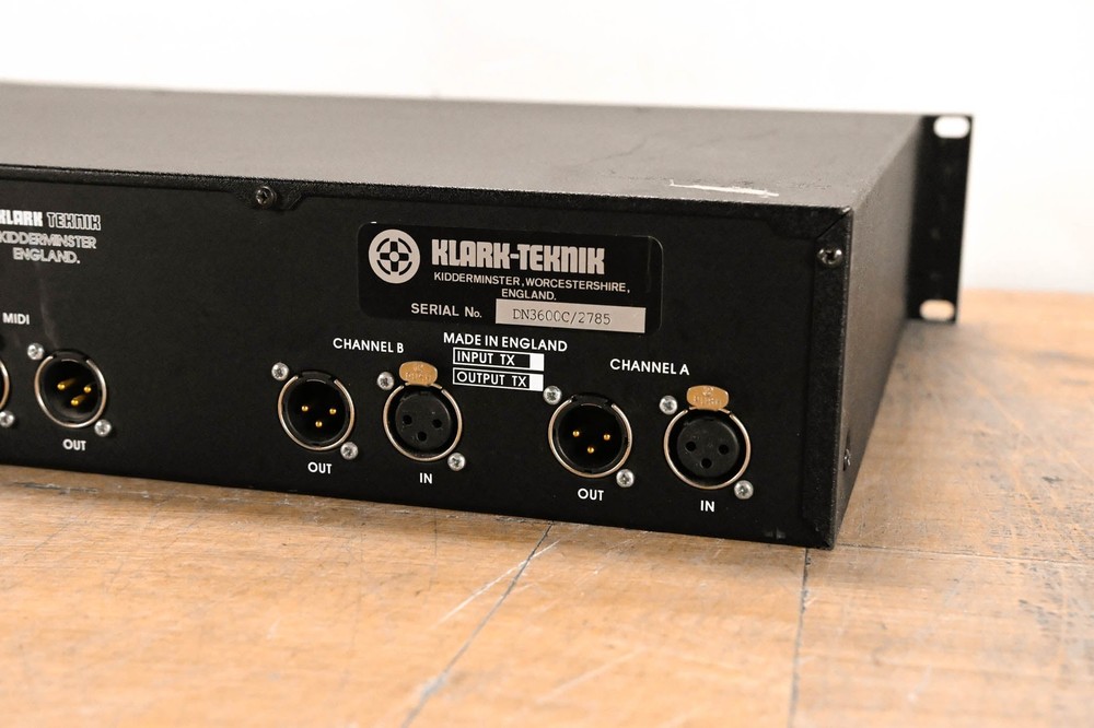 Klark Teknik DN3600 Programmable Graphic Equalizer CG01XTP