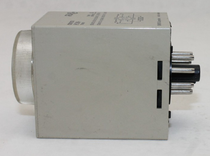 Omron H3M- Series A Timer