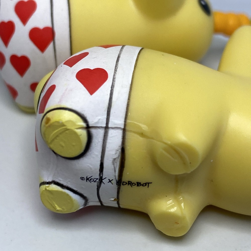 KidRobot Smorkin Labbit (Sexy Time Edition) CARROT HEART PANTS LR1