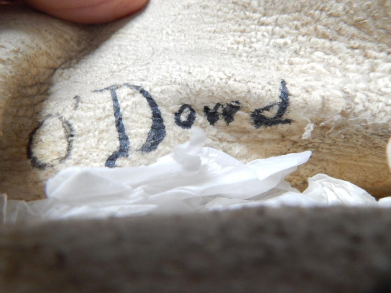 ANTIQUE 1915-20s SINEW FULLY BEADED NO. CHEYENNE HARD SOLE MOCCASINS - MONTANA