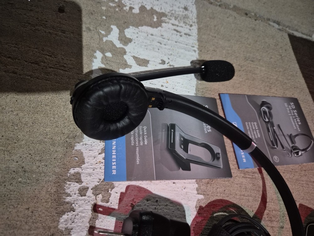 New Sennheiser SD Pro 1 Single-Sided Wireless DECT Headset & Base 506010