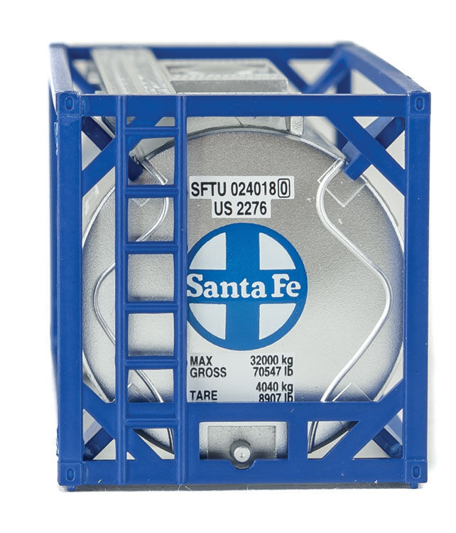 Walthers 20' Tank Container Kit - Santa Fe - HO Scale