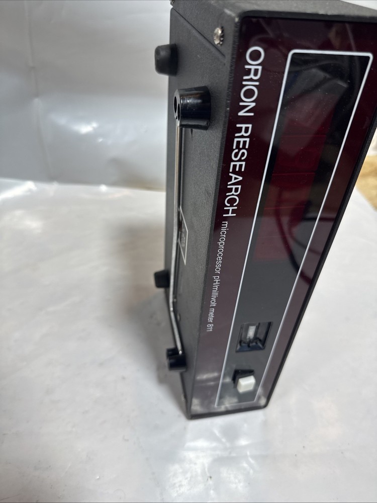 ORION RESEARCH 811 IONALYZER MICROPROCESSOR PH / MILLIVOLT METER
