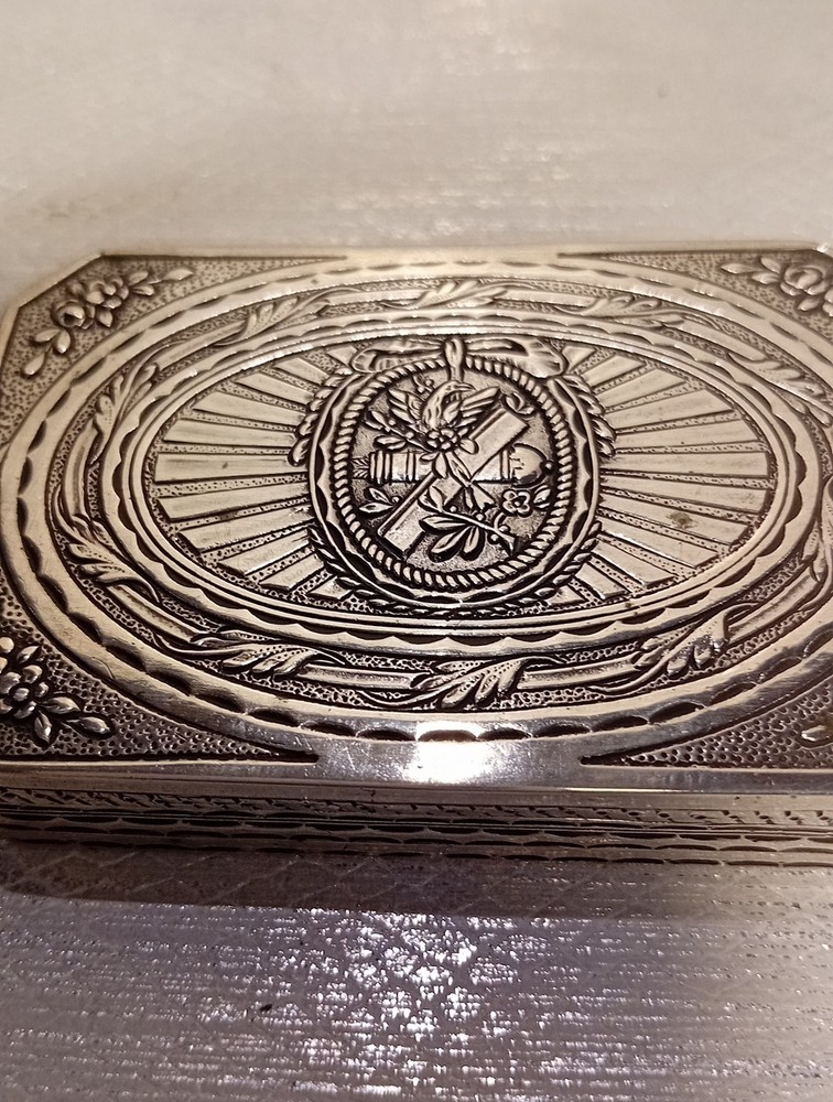 Solid Silver Snuff Box, German 1890, Louis XV Style.