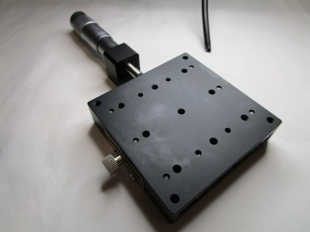 Single Axis Linear Manual Stage 80mmx80mmx20mm