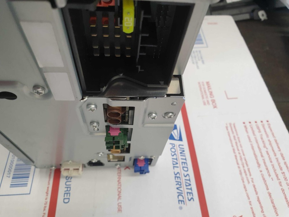 10 MERCEDES E350 Command Head Unit ID# 2129063201