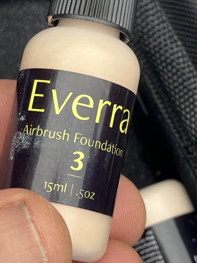 Everra Electric Foundation & Blush Applicator Machine - Cordless Rechargeable