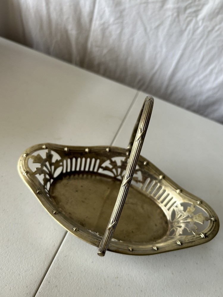 Vintage Silver Plate Made In England Lace Lattice Swing Handle Footed Dish EPNS