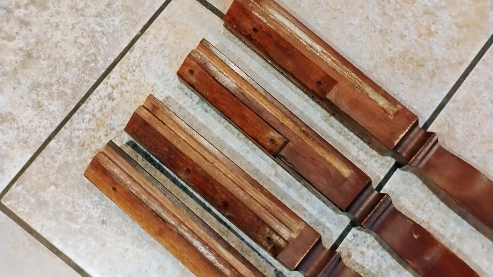 Singer #40 Sewing machine cabinet replacement legs