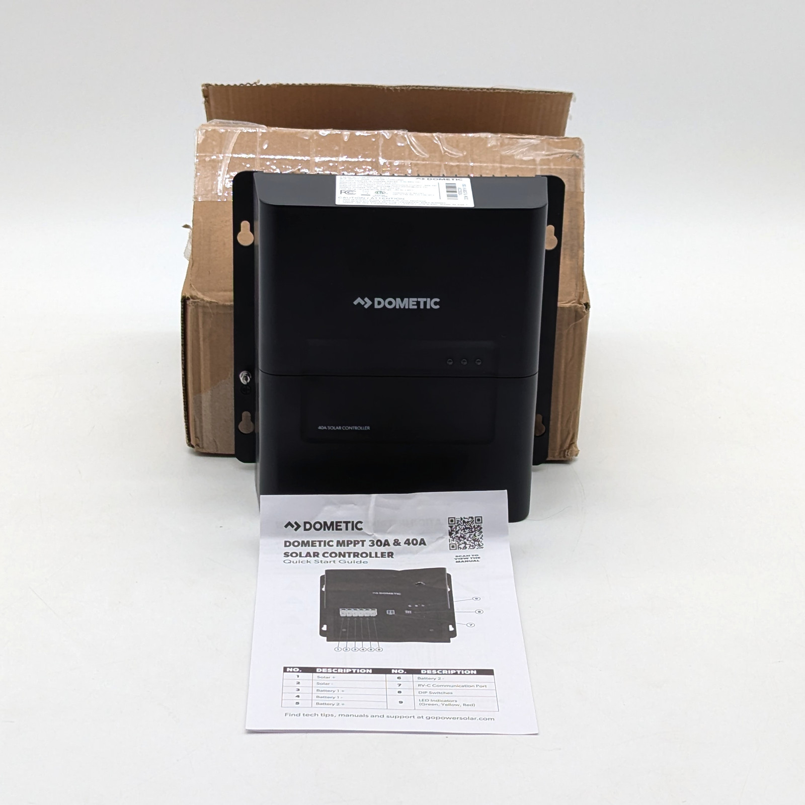 Dometic 40A MPPT Solar Controller  RV Compatible (SC-DB-MPPT-40-12) - Black