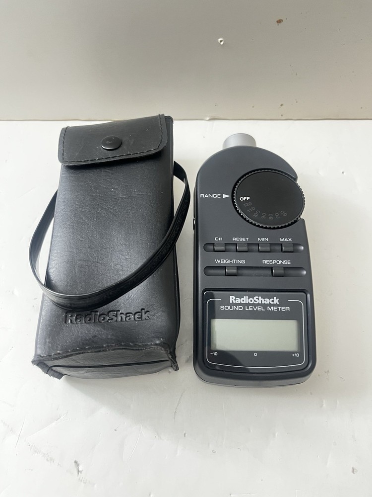 RadioShack Digital Sound Level Meter Model 33-2055 with Box Case