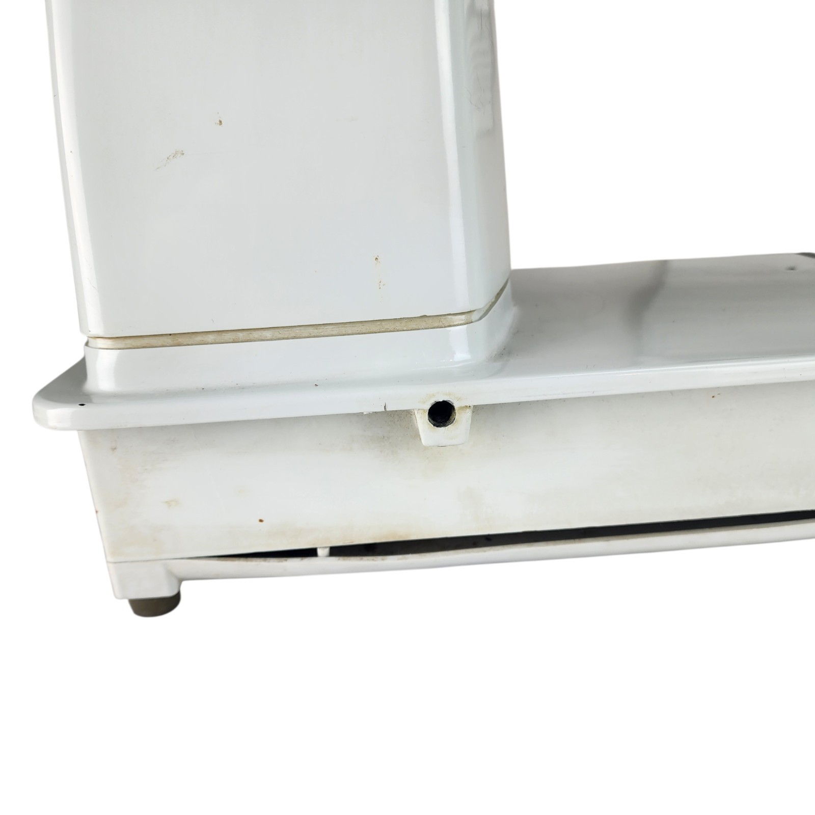 Singer 620 GOLDEN TOUCH SEW Deluxe Zig Zag Sewing Machine w/ Pedal & Case WORKS