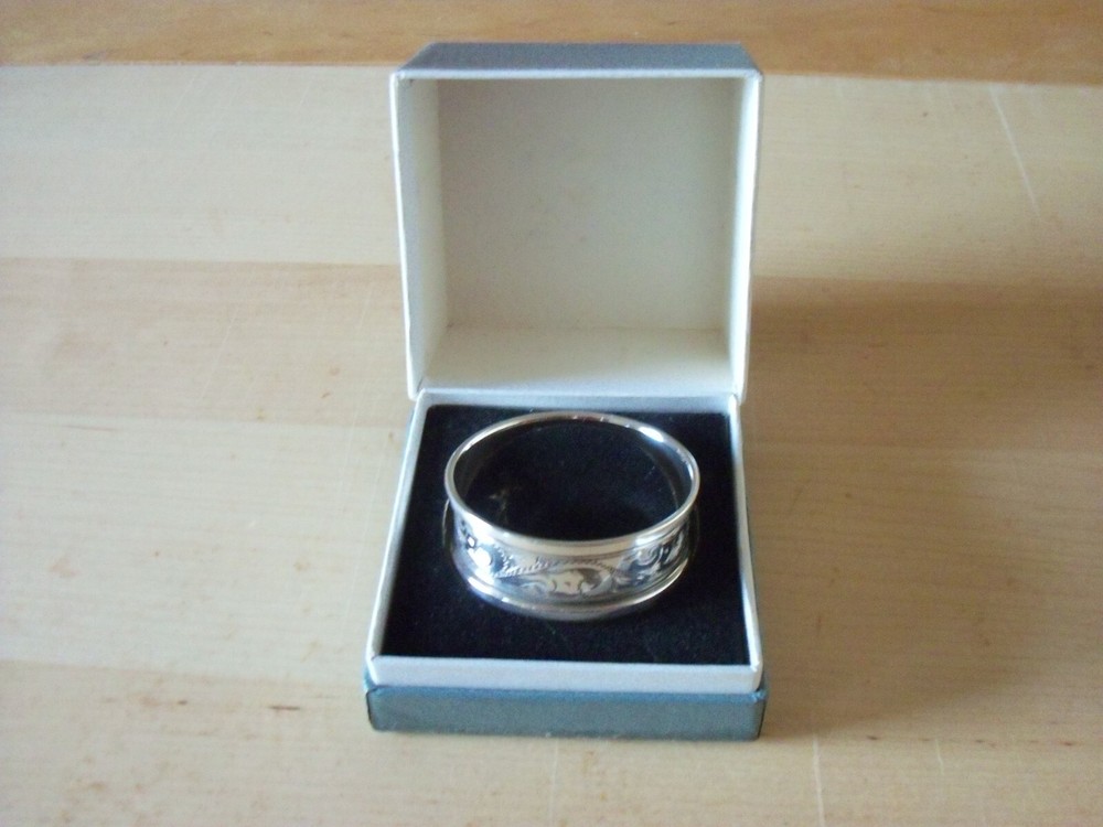 Boxed Vintage Solid Silver Napkin Ring Hallmarked Sheffield 1975 (6 available)