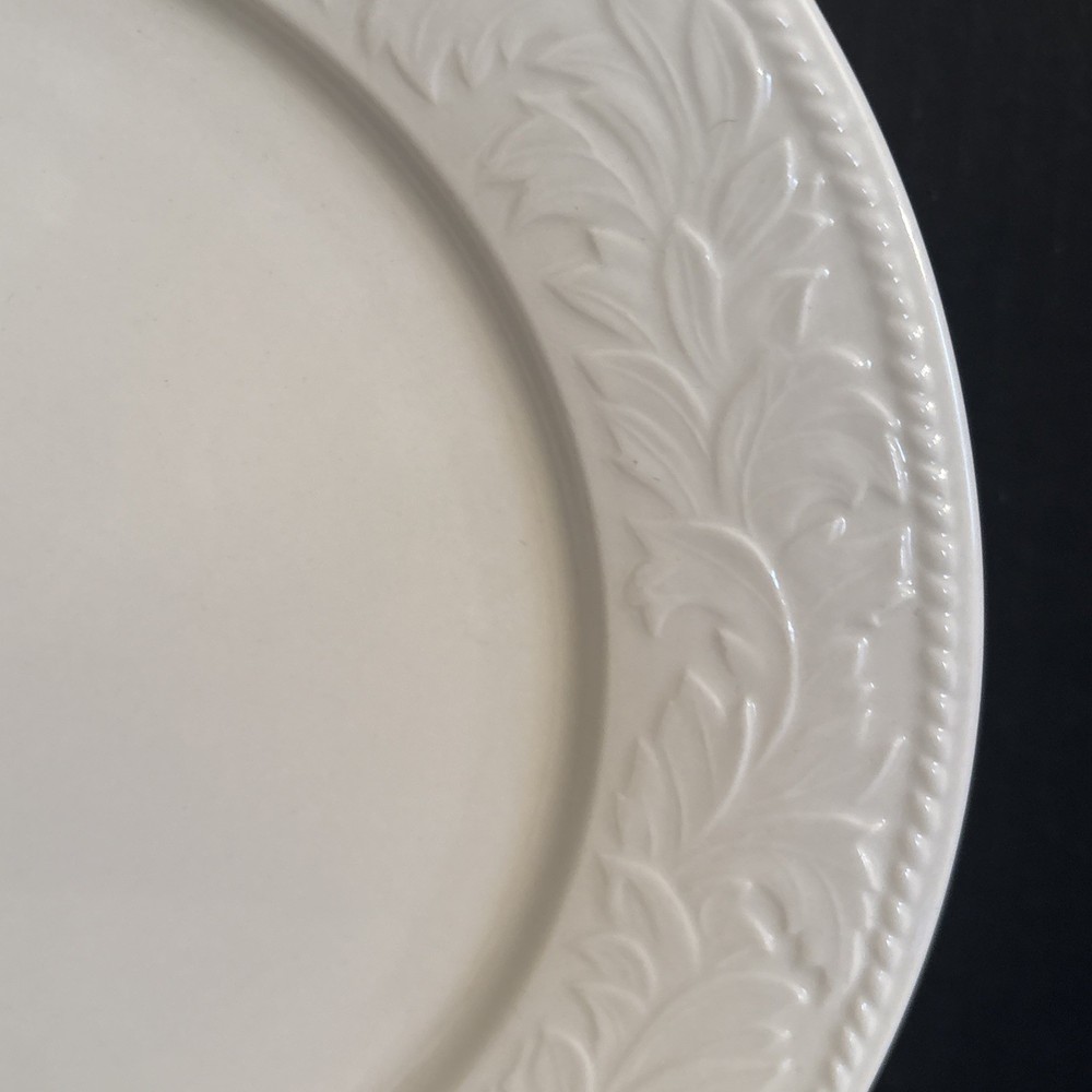SANGO STONEWARE GARLAND 8837 EMBOSSSED LEAF PATTERN WHITE 6 DINNER PLATES 10.5"