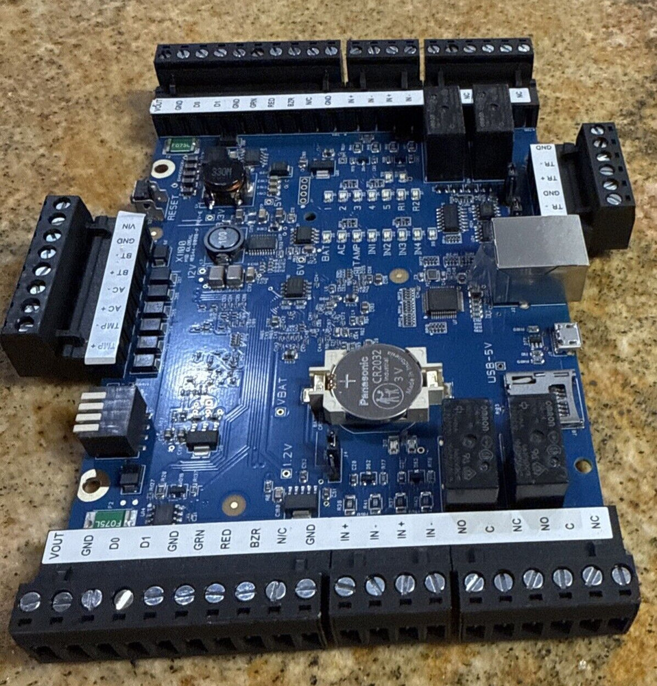 HID AERO X1100 Intelligent controller Access Control (HAD NOT TESTED FOR PARTS)