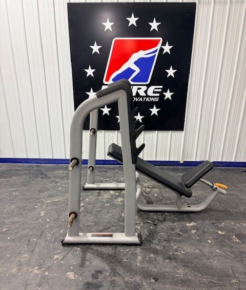 Precor | Discovery Series Adjustable Olympic Incline Bench