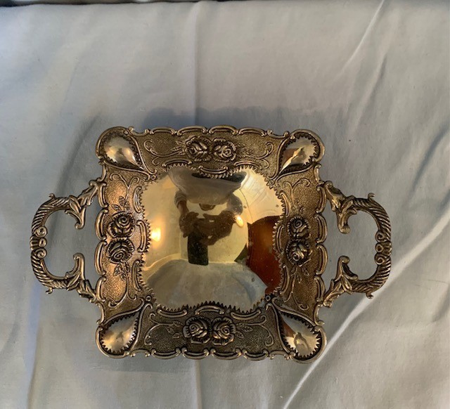 Godinger Silver-plated 3-Footed Embossed Rose Nut/Candy Dish  8-1/2 in. Diameter