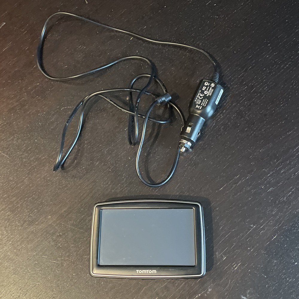 TOM TOM XL N14644 GPS Navigation touchscreen (4.5") EUC