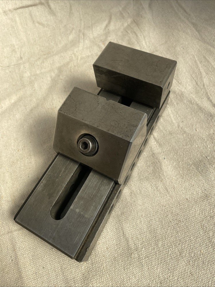 Precision Machinist Vise (inv#B23)