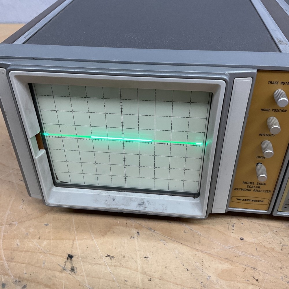 WILTRON MODEL 560A SCALAR NETWORK ANALYZER Tested and Working