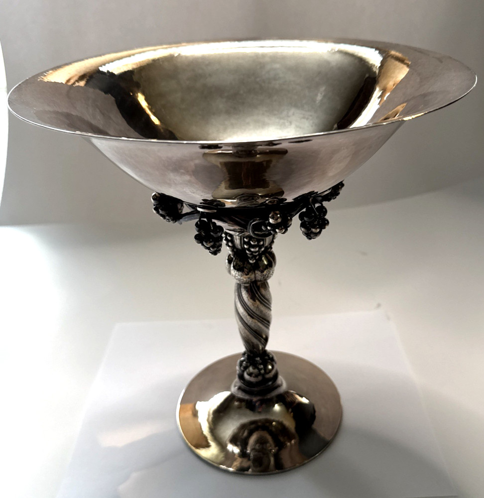 Authentic Georg Jensen Denmark Sterling Silver Large Grape Bowl 264A