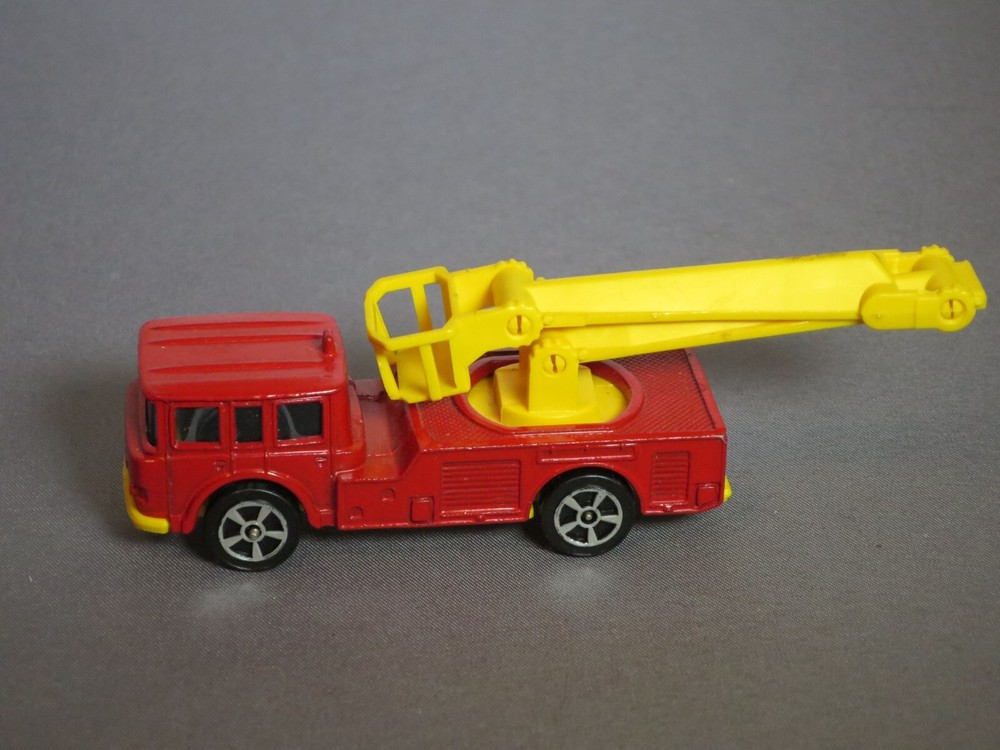 Corgi Juniors Whizzwheels Simon Snorkel Fire Engine ERF
