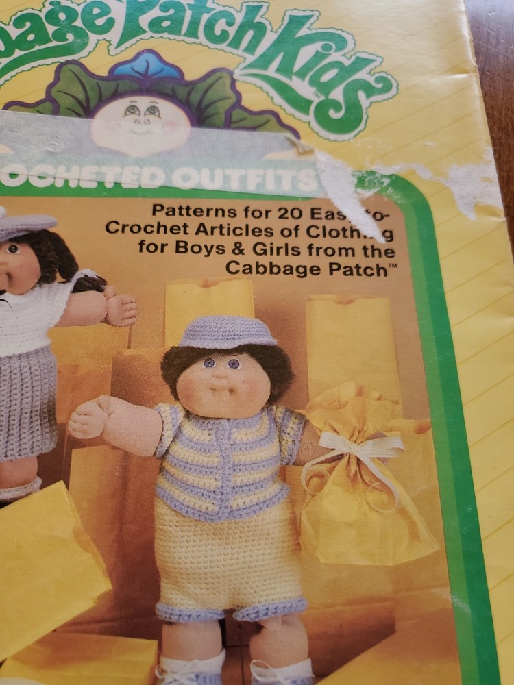 1985 Plaid Enterprises Inc. Cabbage Patch Kids Crocheted Outfits Pattern Book