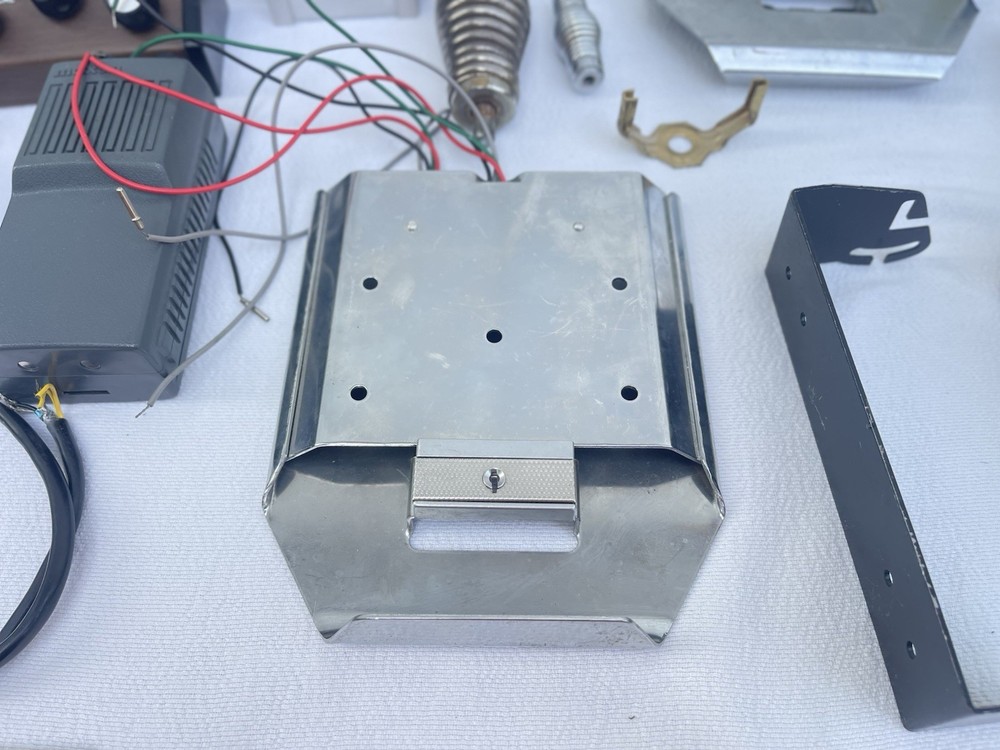 Lot Trilectric FCC Data Mac 440 H Transmitter With Mic & Accesories