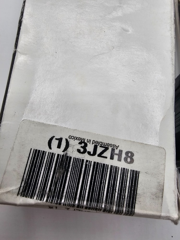 MASTER LOCK 3JZH8 Keyed Padlock, 3/4 in Rectangle Silver