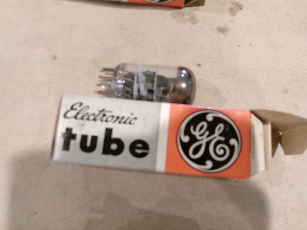 OEM VINTAGE ELECTRONIC TUBE GE 8BM11