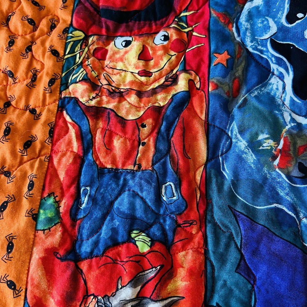 🎃 Handmade Halloween Quilt – “Pumpkin Patch Night” – 36” x 47”