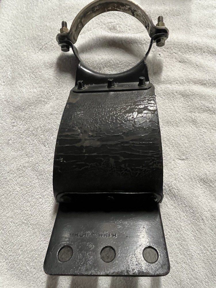 Peterbilt 359 exhaust bracket 14-13846