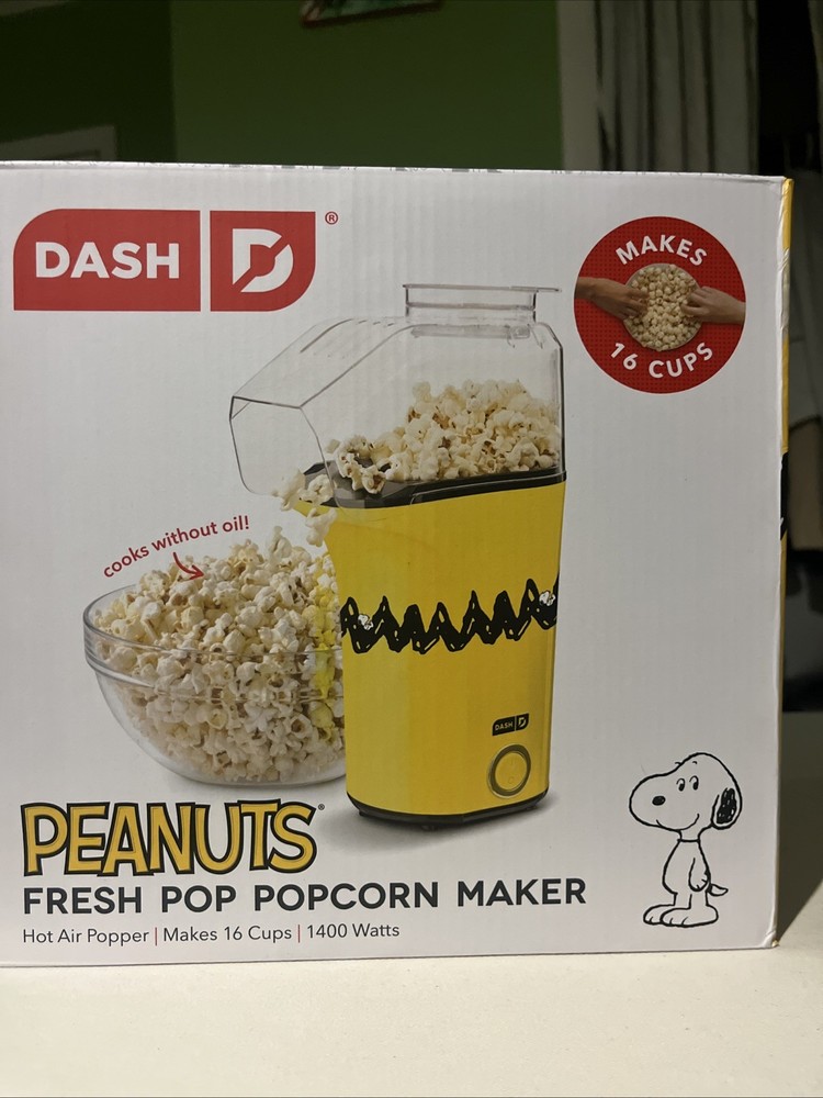 Peanuts x Dash Popcorn Maker