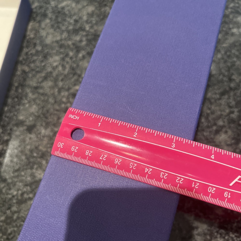 Empty Stuart Weitzman Shoebox