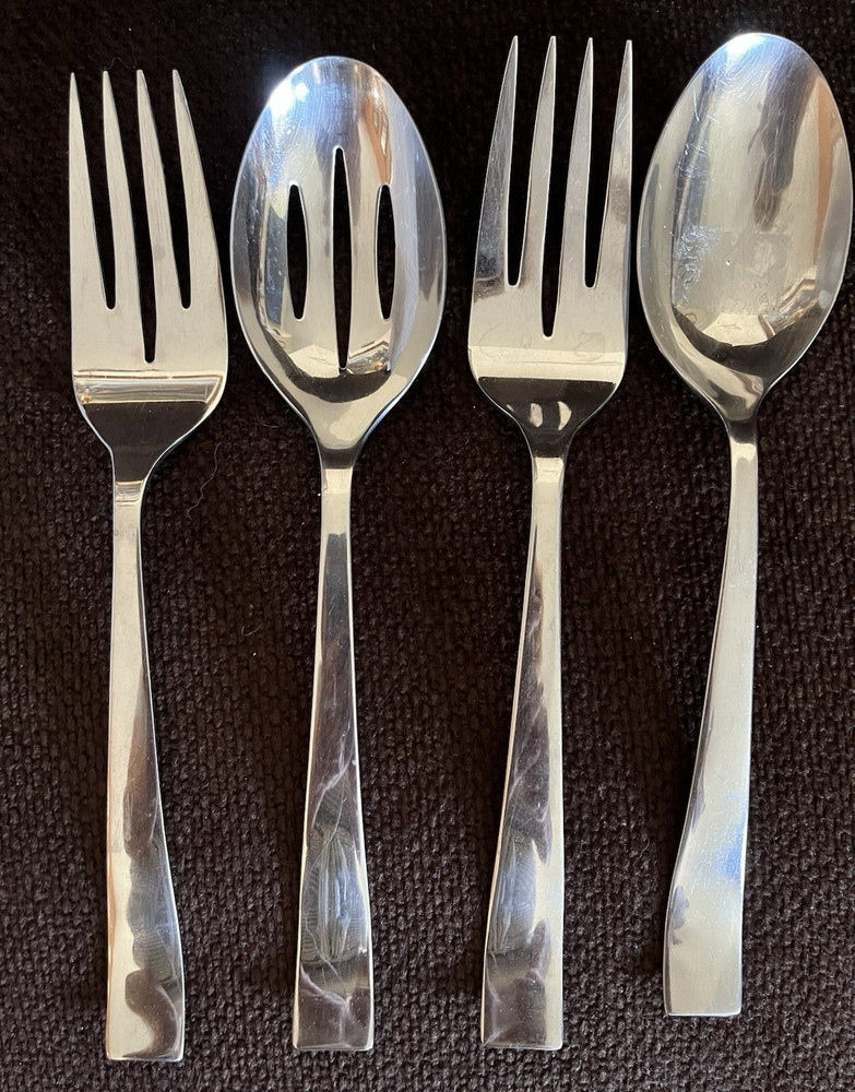Gourmet Settings Moments Serving Pieces