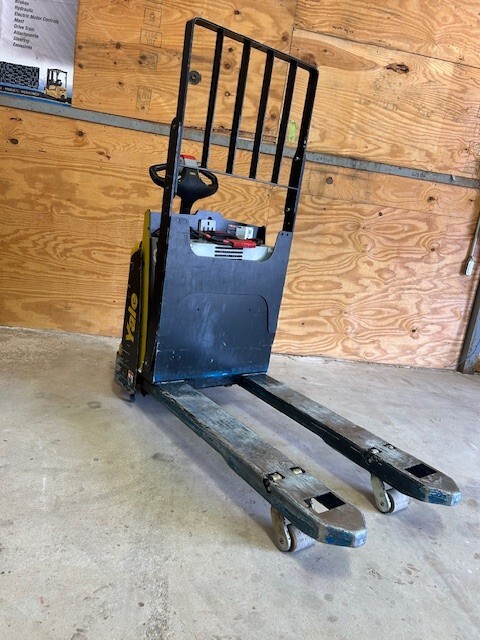 Yale Electric Pallet Jack