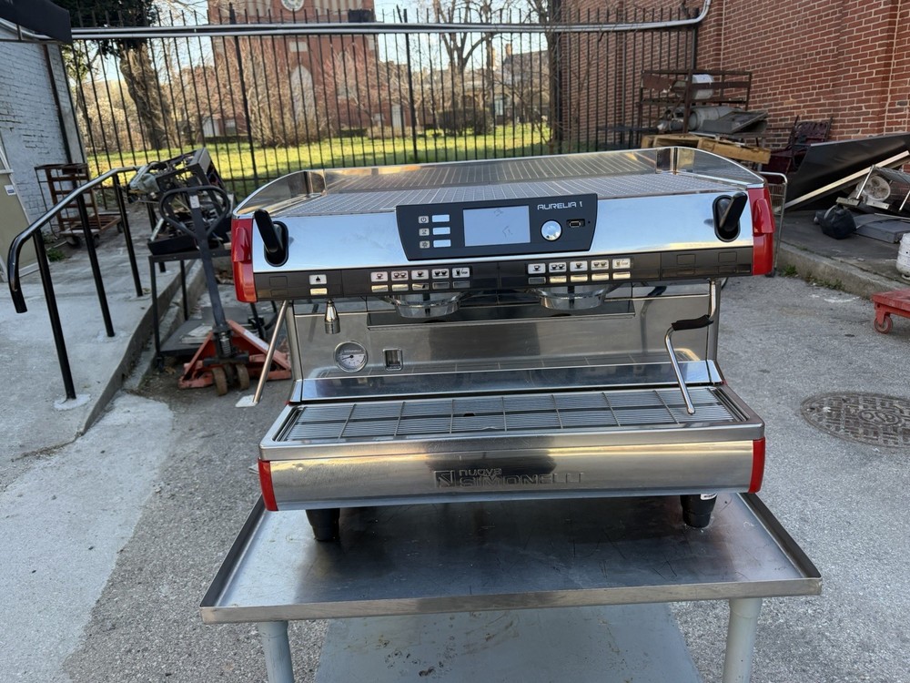 Nuova Simonelli Aurelia 2, Digit Espresso Machine. Please Read Description