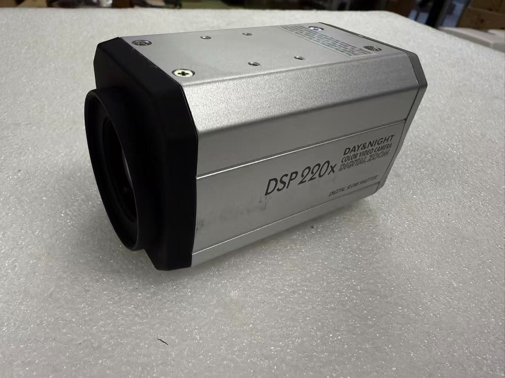 DSP 220x Color CCD CAMERA DIGITAL ZOOM