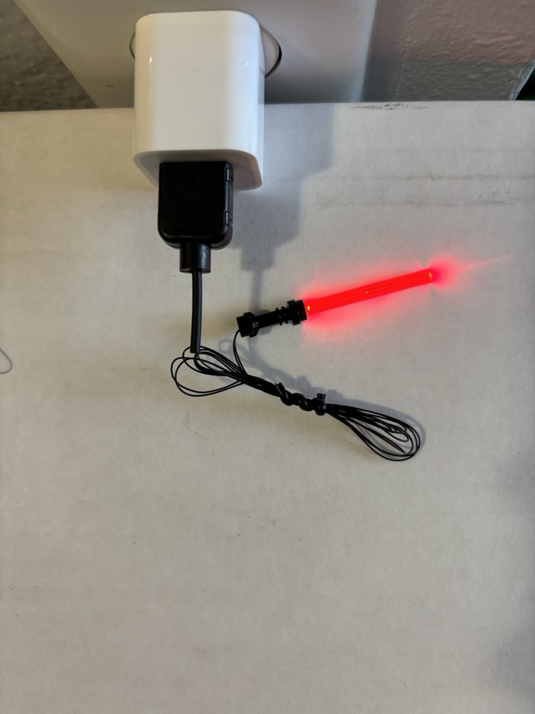 Light-Up Minifigure Lightsaber (Red)