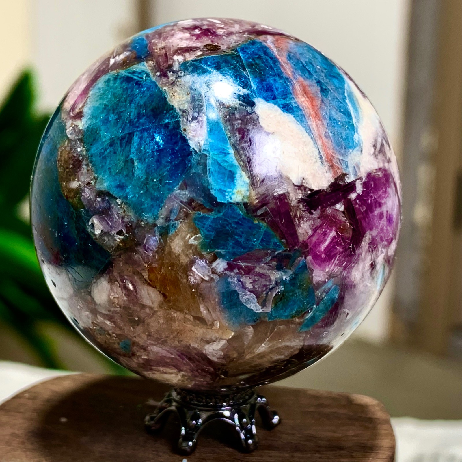 152G Natural Blue Aptite +Sun Stone purple lepidolite Sphere mineral sample