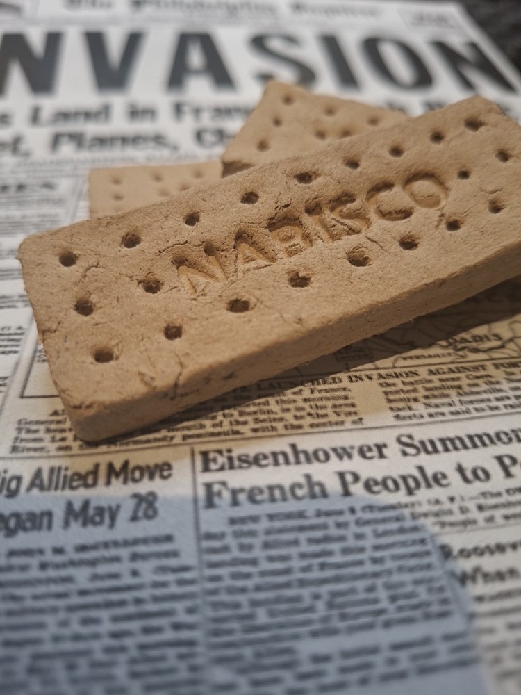 K Ration Nabisco biscuit - WW2 American ration - Non perishable prop