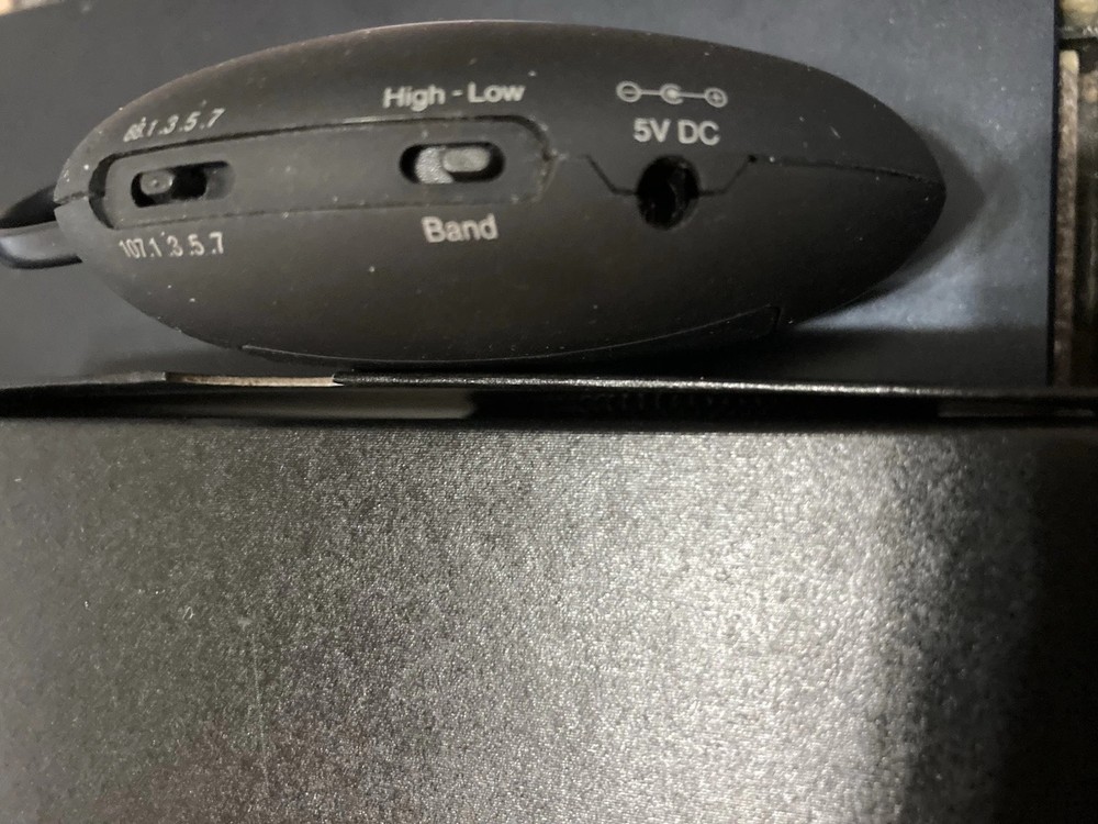 Accurian FM Transmitter Hi Low Band