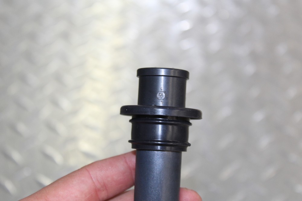 2011 TRIUMPH SPEED TRIPLE IGNITION COIL SPARK PLUG CAP