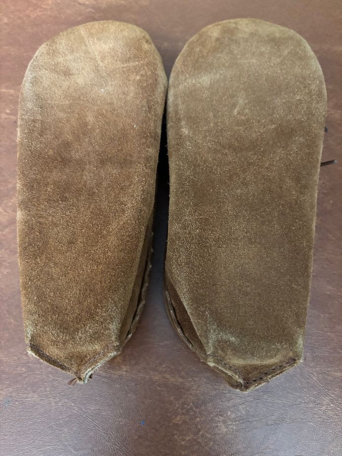 Vintage Taos Brand Leather Woman Moccasins Native American Beaded 70 60378