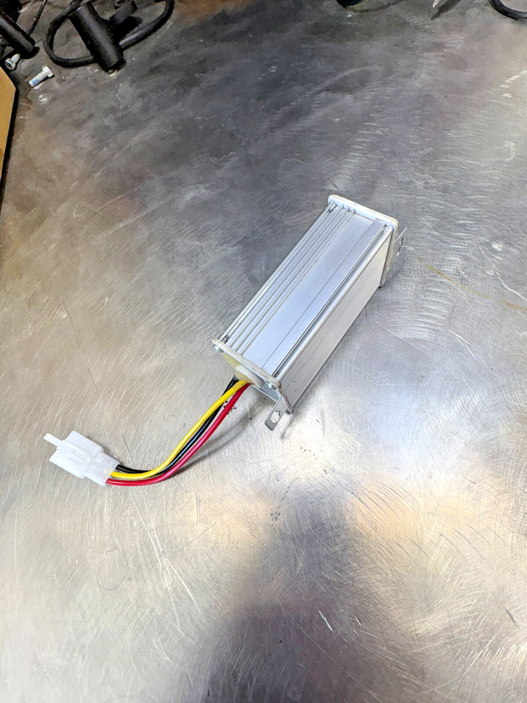 E WHEELS SCOOTER LIGHTING MODULE / EW 11 / 36/37/72 AND OTHER MODELS